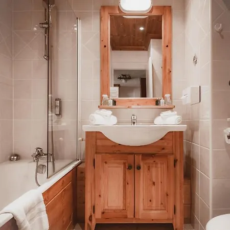 Hotel Le Sherpa 3*